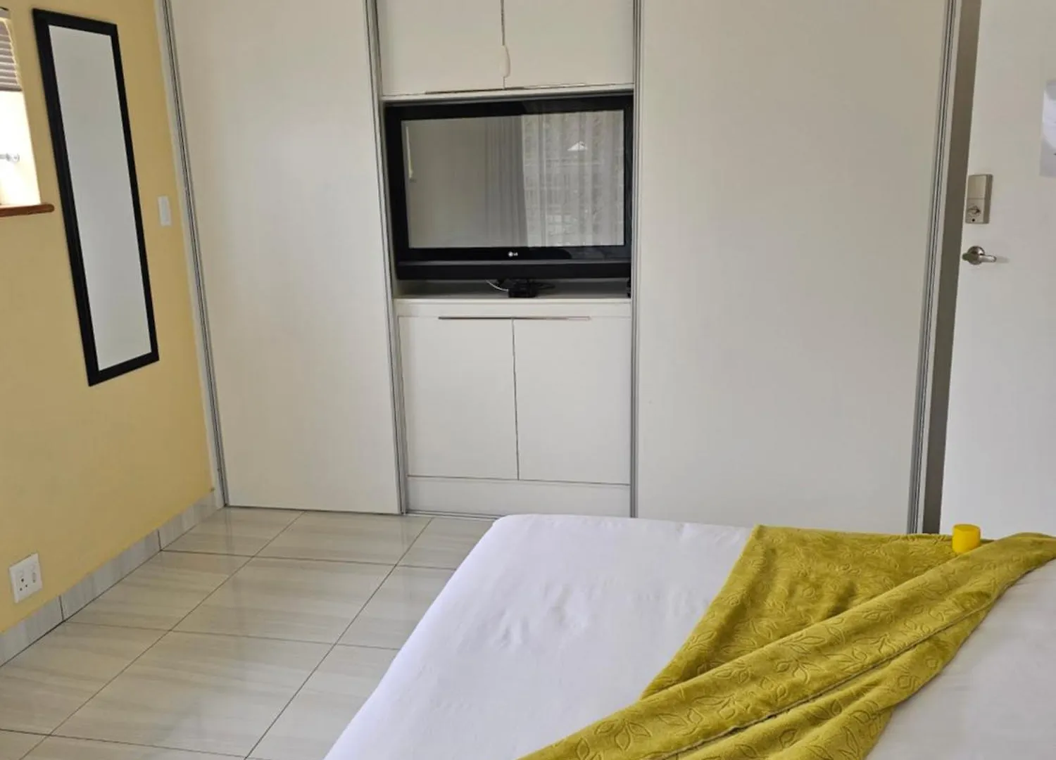 Lpm Guests Bv Bed & Breakfast Port Elizabeth